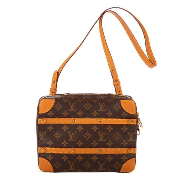 Louis Vuitton Handbags - Louis Vuitton Ltd. Ed. Défilé Homme Automne-Hiver 2019 Soft Trunk